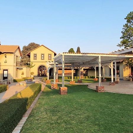 Accolades Boutique Venue Hotel Midrand Exterior photo